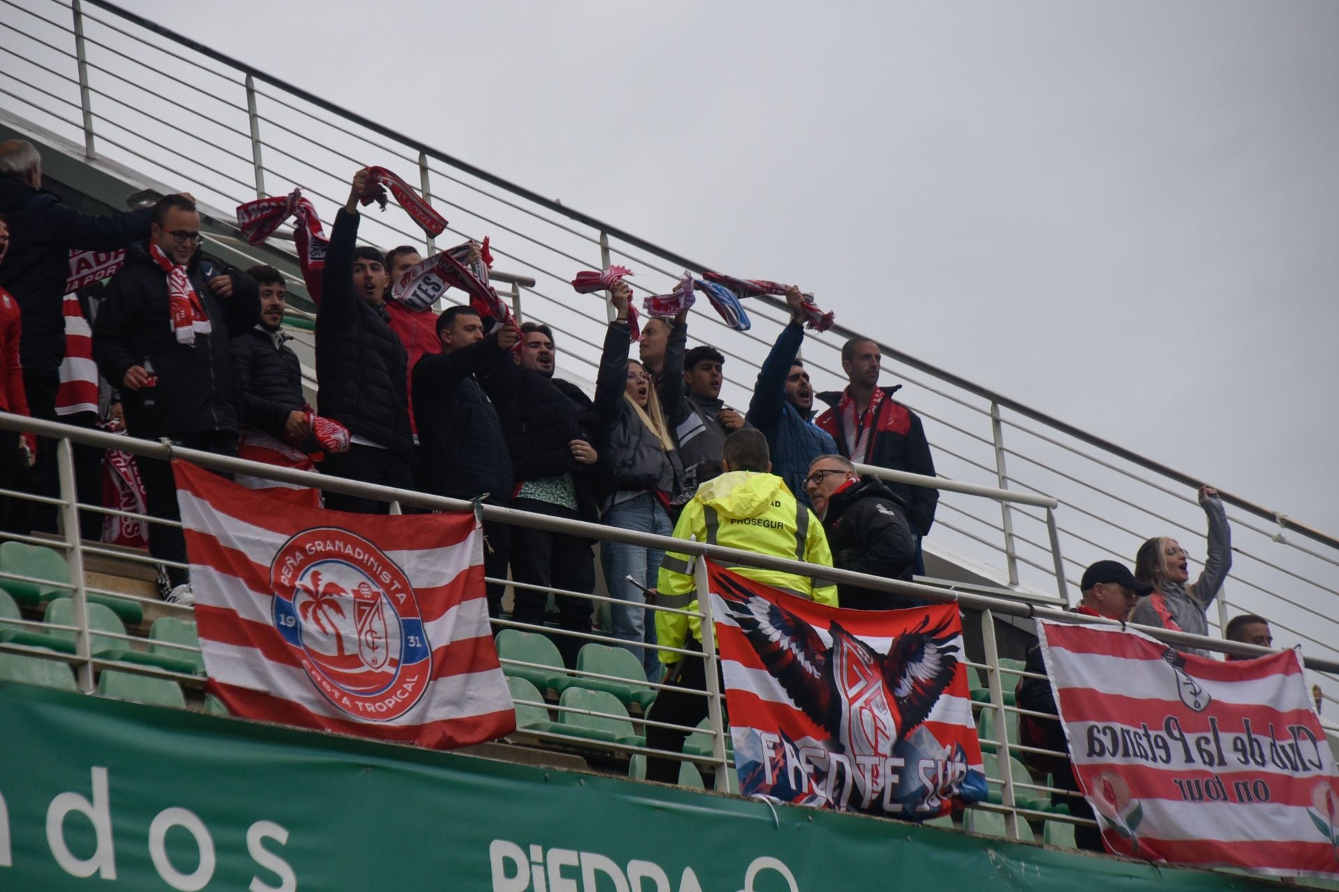 Encuéntrate en las gradas de El Arcángel y en el viaje desde Granada a Córdoba