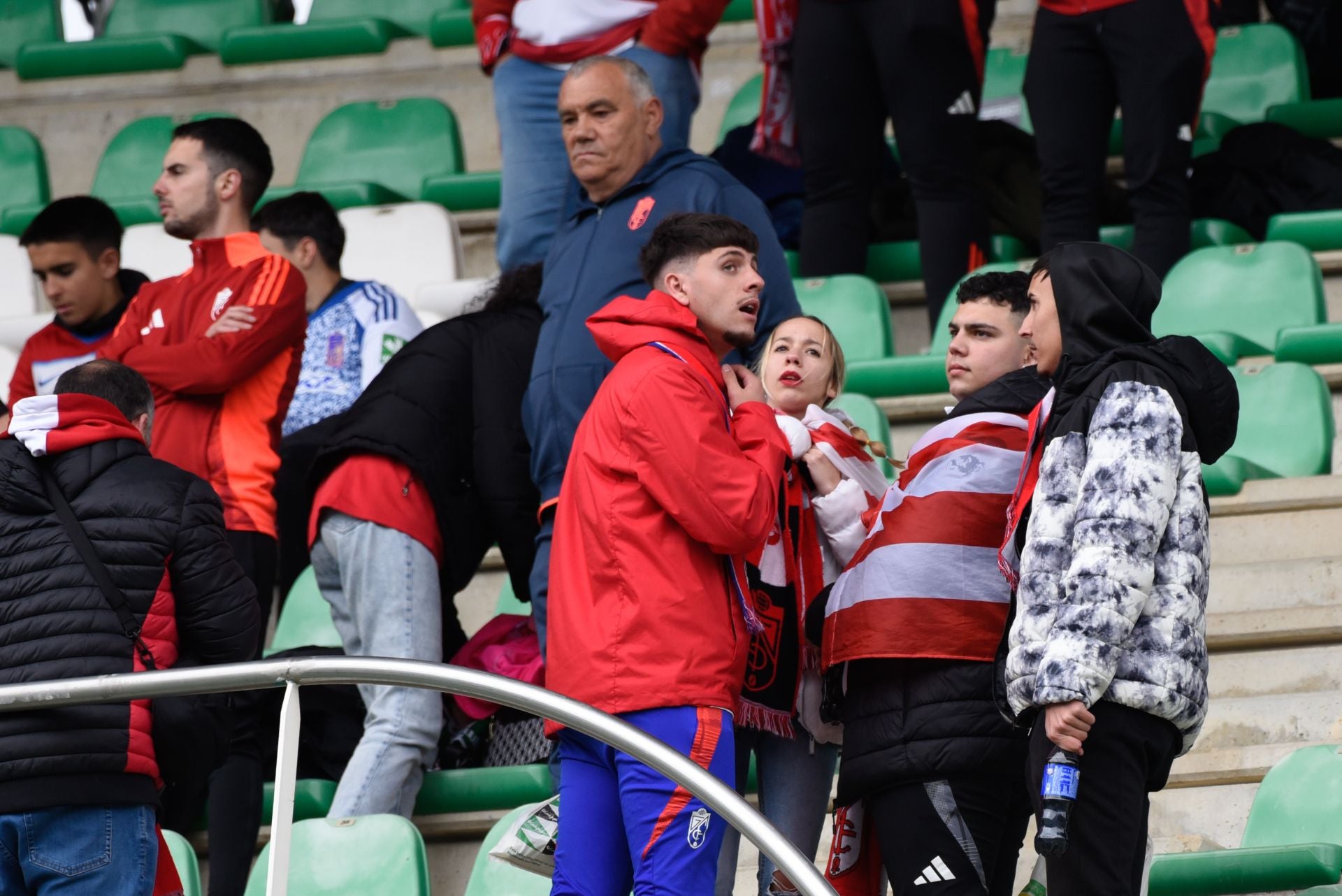 Encuéntrate en las gradas de El Arcángel y en el viaje desde Granada a Córdoba