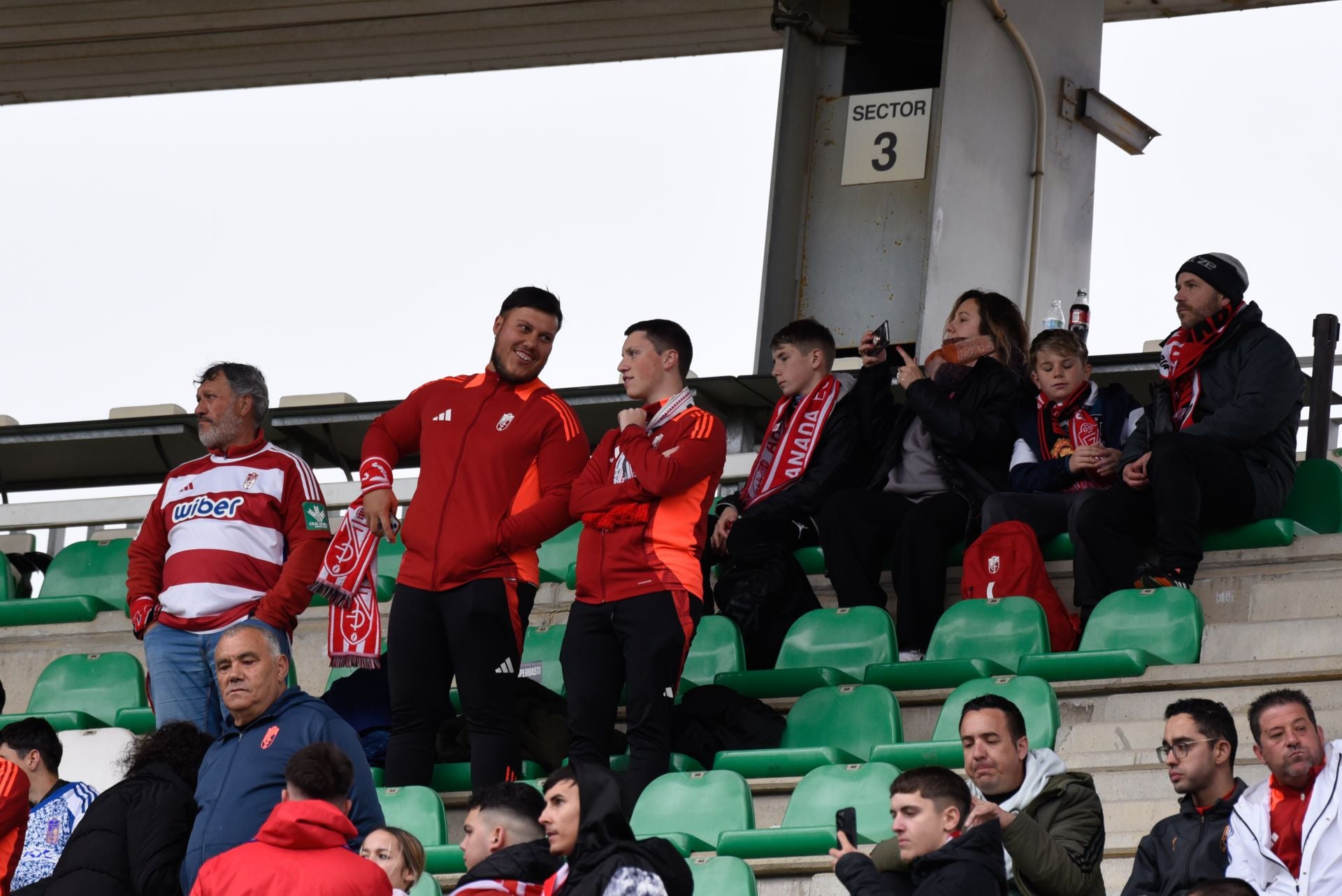Encuéntrate en las gradas de El Arcángel y en el viaje desde Granada a Córdoba