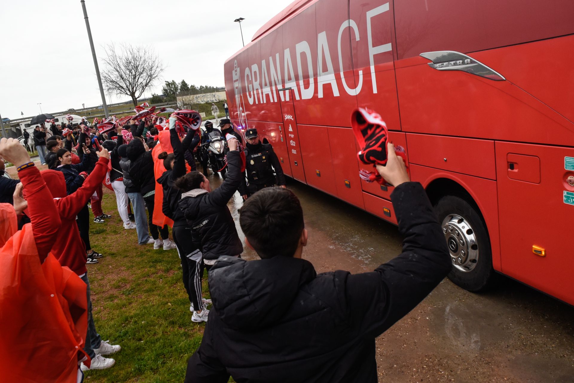 Encuéntrate en las gradas de El Arcángel y en el viaje desde Granada a Córdoba
