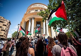 Protestas de los estudiantes de la UGR por las relaciones con Israel (Archivo).