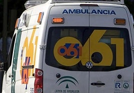 Un motorista resulta herido grave tras un accidente en Atarfe.