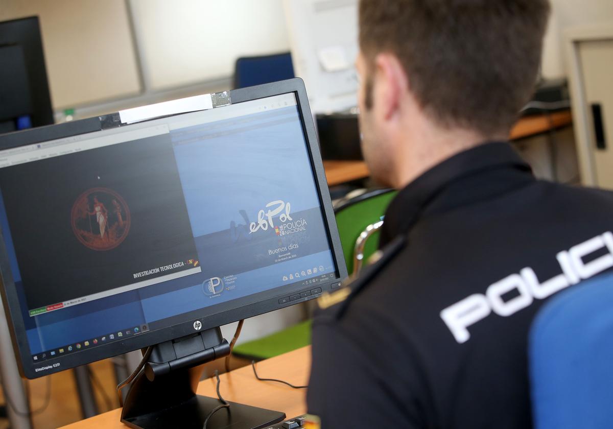 Los mayores expertos en ciberseguridad informan a las empresas almerienses de los riesgos en la red
