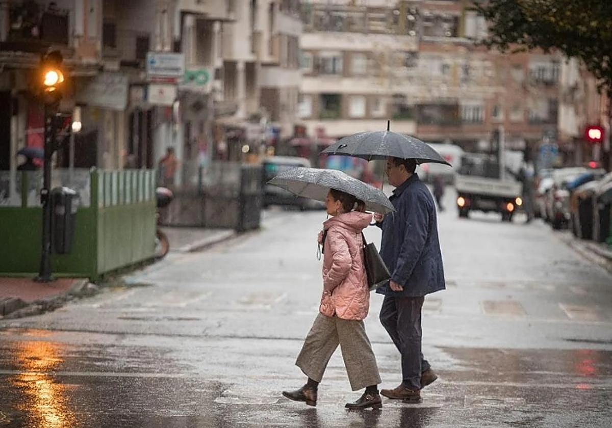 Solo unas horas para la vuelta del temporal: tormentas en casi toda Andalucía.