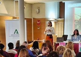 Mujeres profesionales de Almería debaten sobre los desafíos y la lucha diaria por la igualdad real