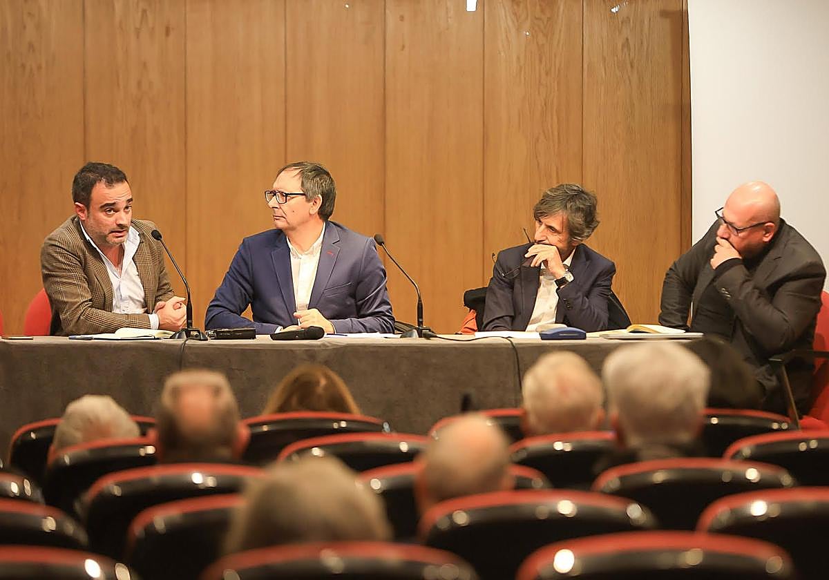 Quico Chirino, Antonio Lara, Aurelio Cappa y Juan Ignacio Pérez, en el acto de ayer.