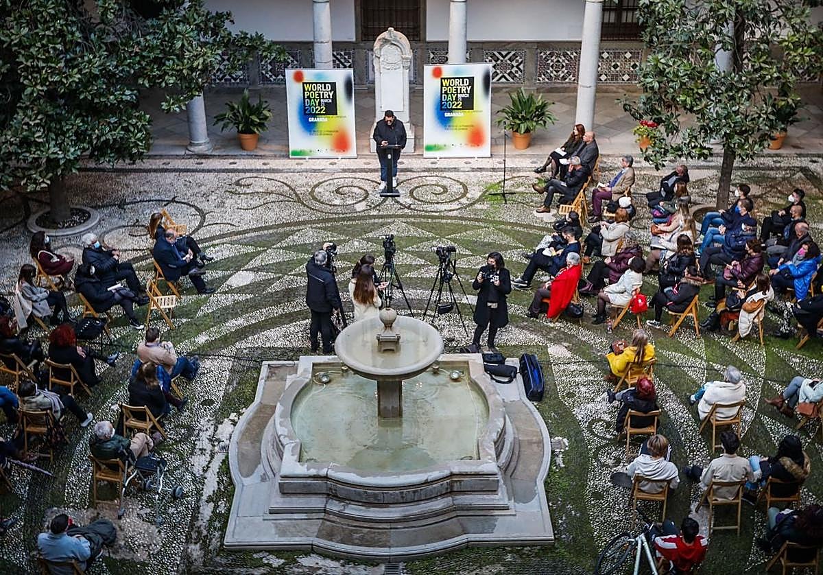 Uno de los actos del Día Mundial de la Poesía en 2022.