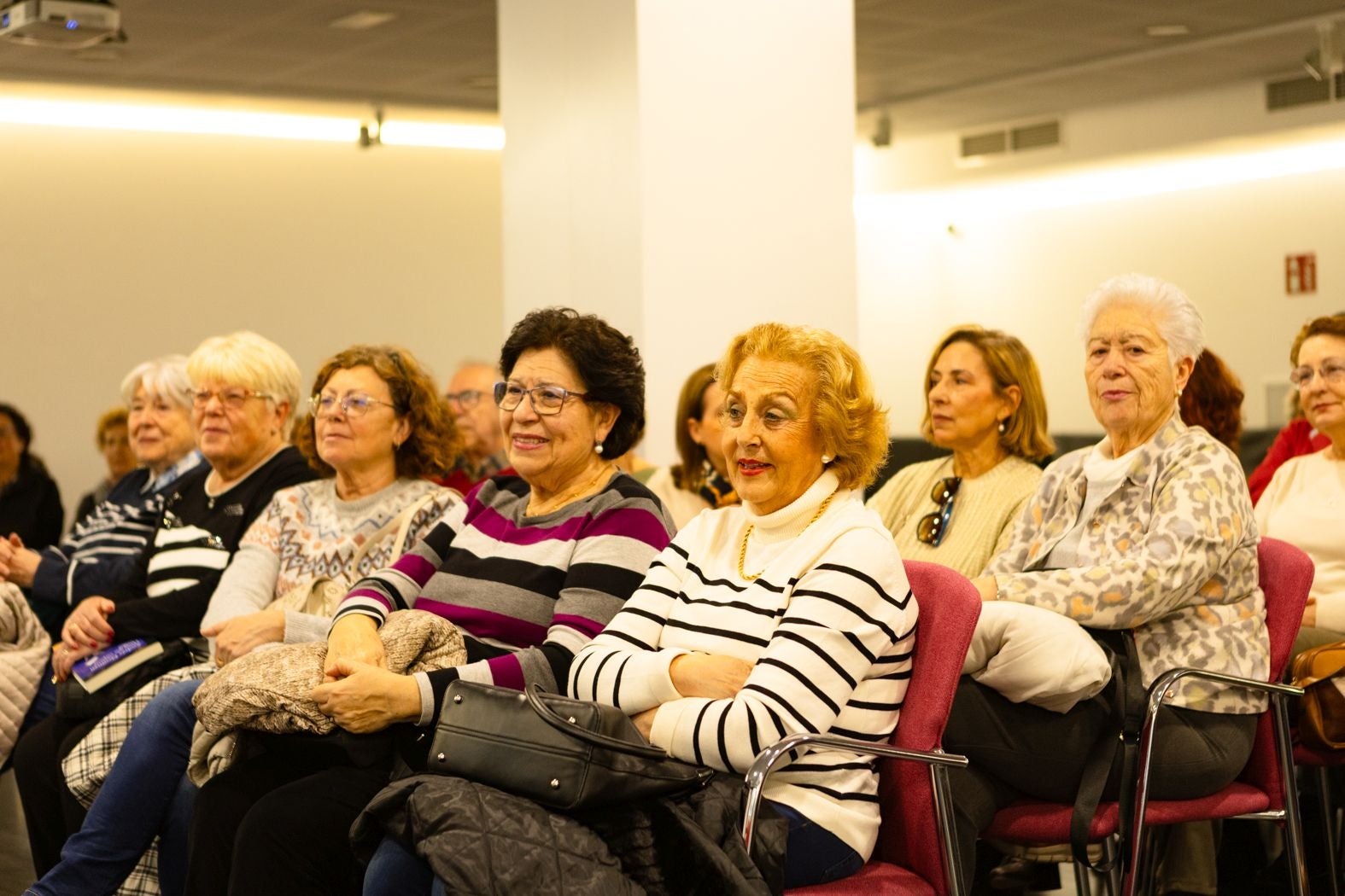 Andrés Neuman encandila con su prosa sobre María Moliner