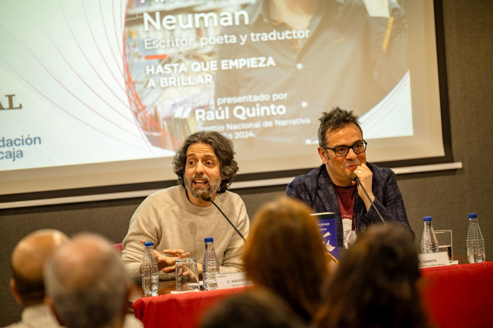 Andrés Neuman encandila con su prosa sobre María Moliner