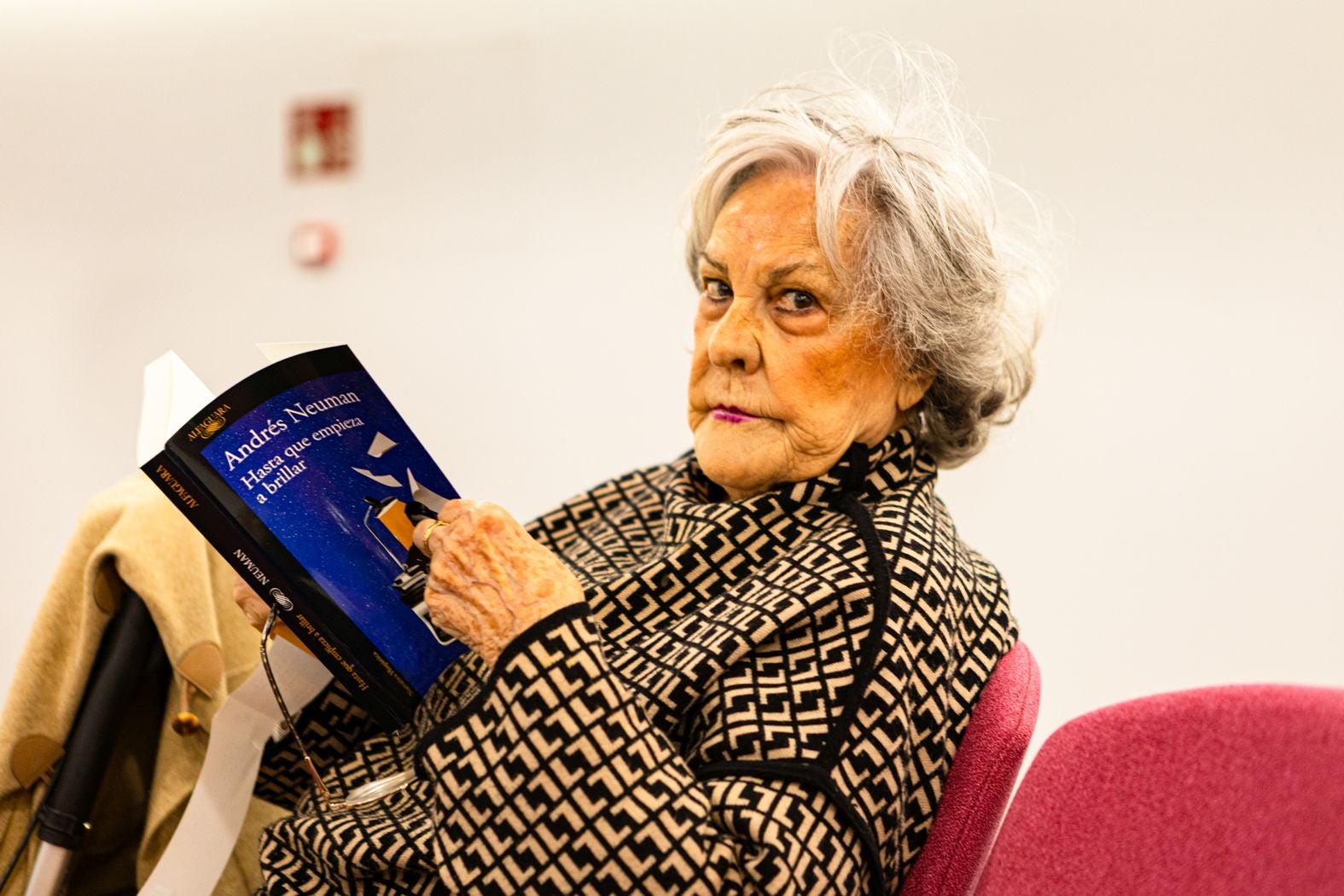 Andrés Neuman encandila con su prosa sobre María Moliner