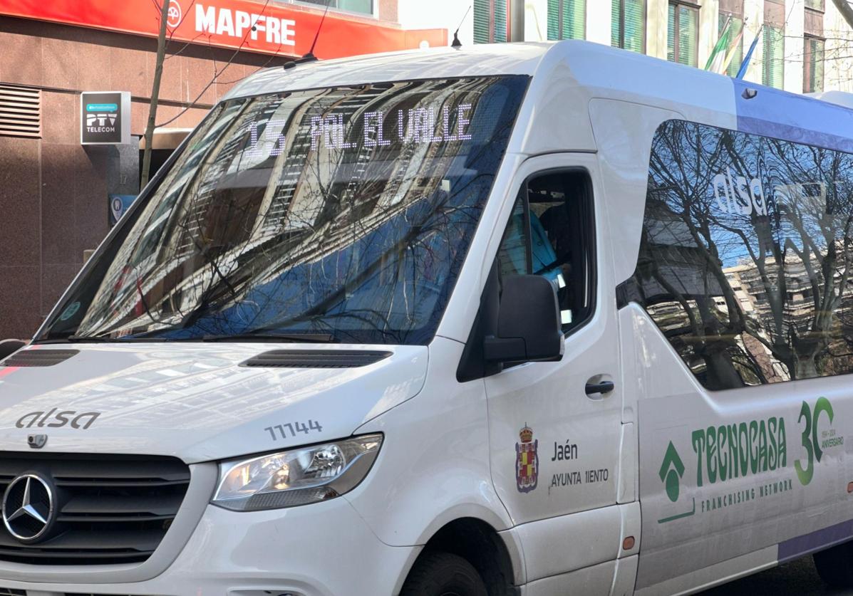 La línea 15 del urbano de Jaén aumenta su frecuencia en hora punta