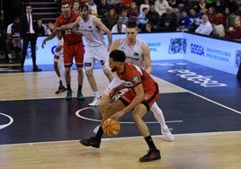 Posteo de Amine Noua en el partido ante el Hiopos Lleida.