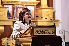 La concejal Lorena Nieto pregona la Semana Santa para la hermandad del Encuentro