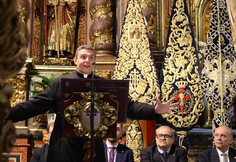 El sacerdote Javier Sabio cautiva a los realejeños con su pregón de Semana Santa