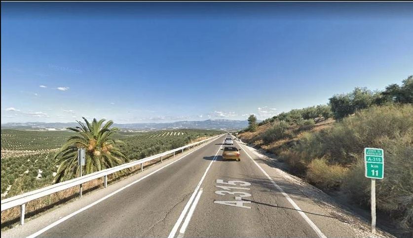 Carretera A-315 que vertebra la comarca de la Sierra de Cazorla.
