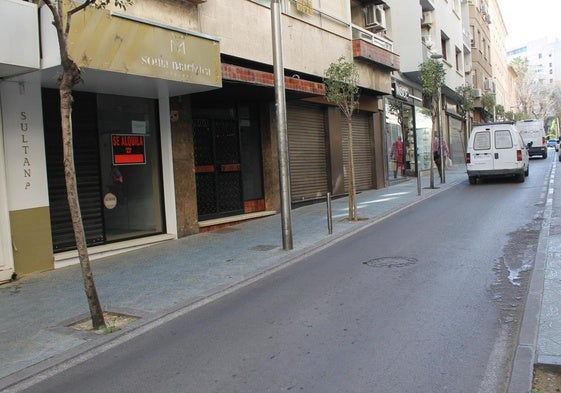 Locales cerrados calle de la Madre Soledad Torres Acosta