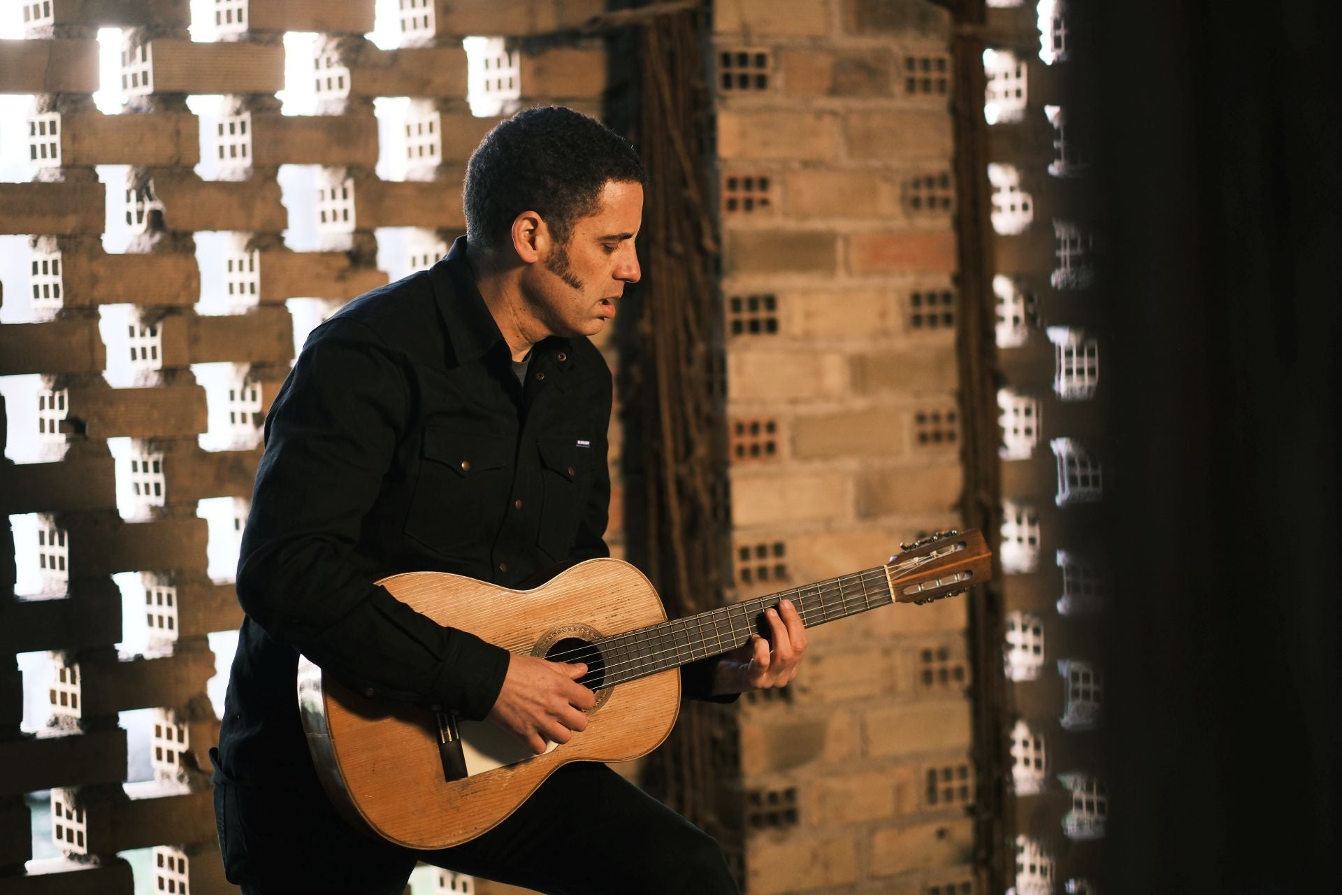 Así fue la grabación del videoclip de Depedro en la casa natal de Federico García Lorca