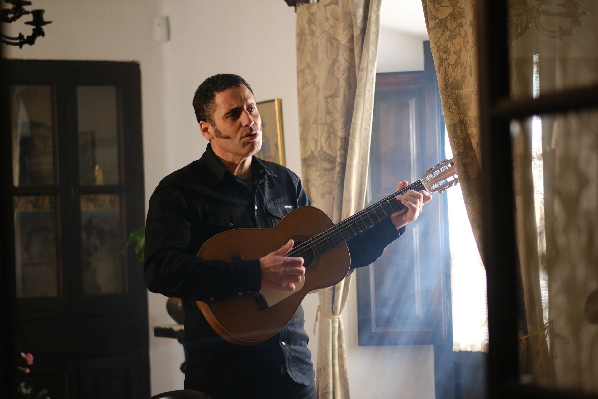 Así fue la grabación del videoclip de Depedro en la casa natal de Federico García Lorca