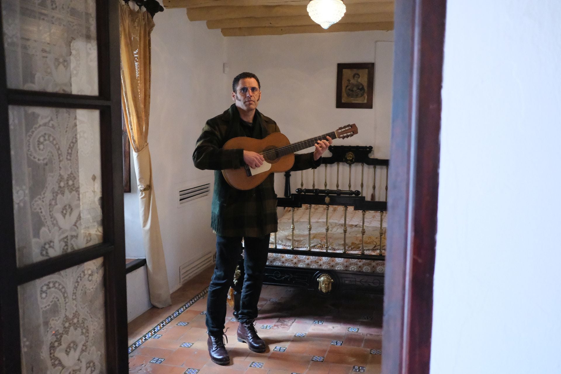 Así fue la grabación del videoclip de Depedro en la casa natal de Federico García Lorca
