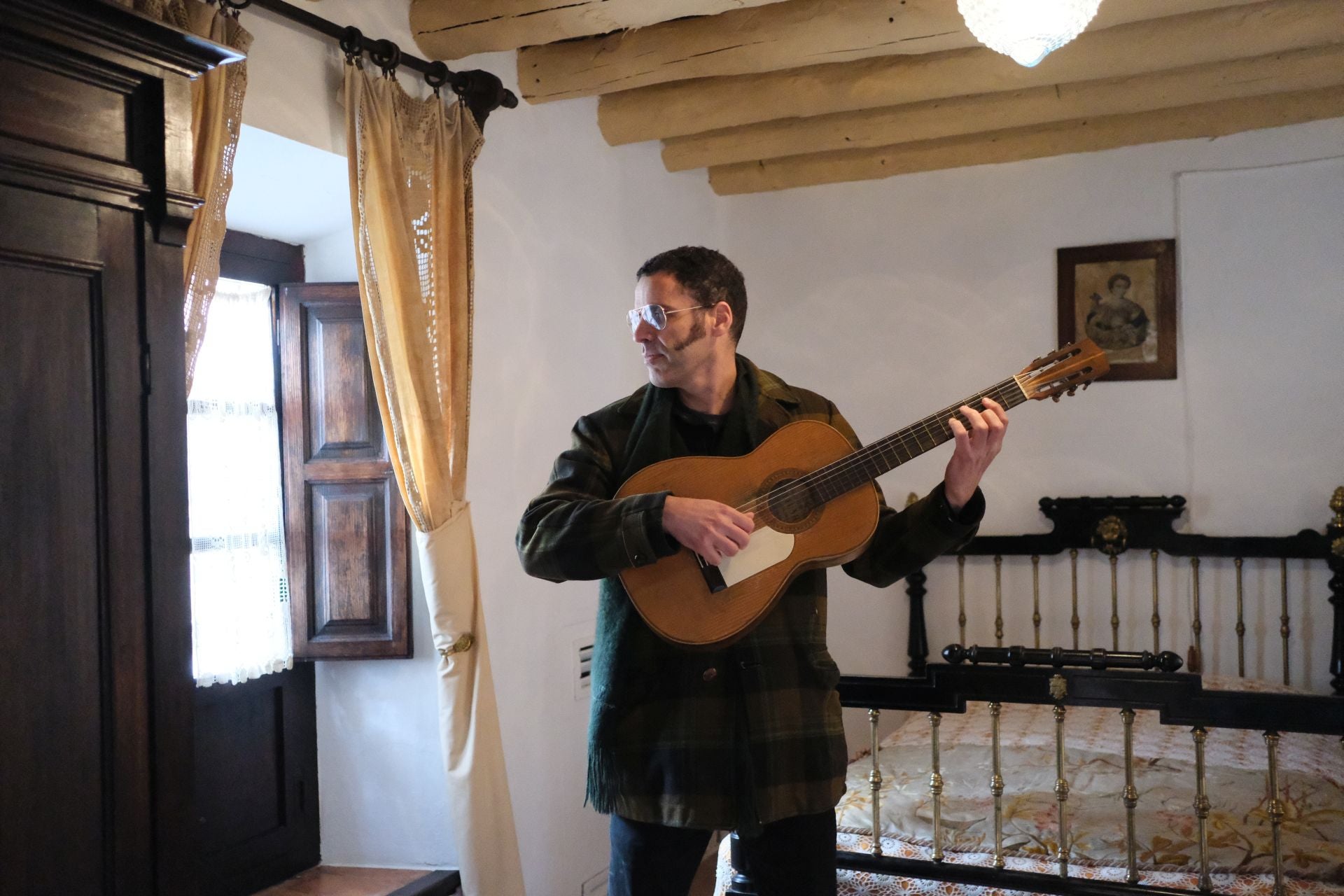 Así fue la grabación del videoclip de Depedro en la casa natal de Federico García Lorca