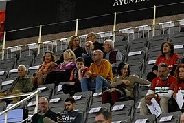 Encuéntrate en la grada del Palacio en el Covirán - Valencia