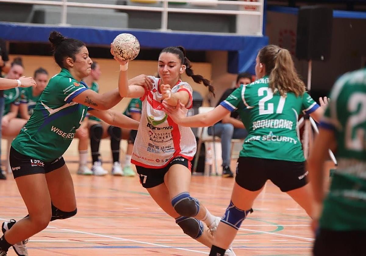 Agrinova Costa de Almería Roquetas no le bastó con la primera parte.