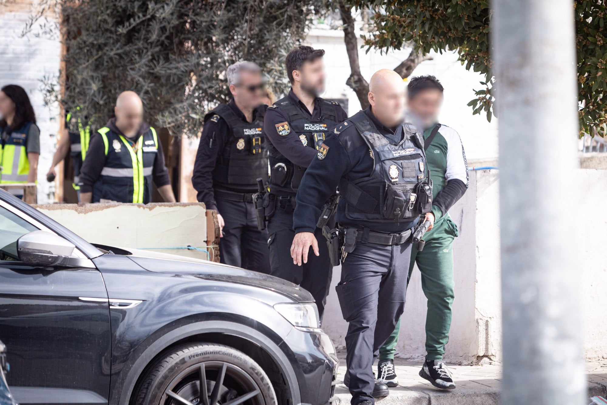 Las imágenes de la operación policial en la zona Norte de Granada, desde dentro