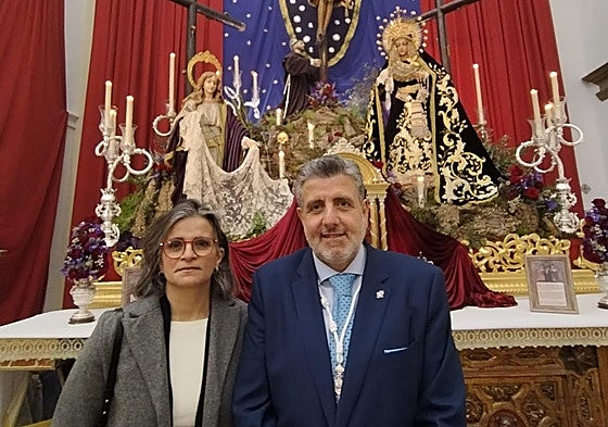 Juan Carlos Moreno con su esposa, Manuela Arco.