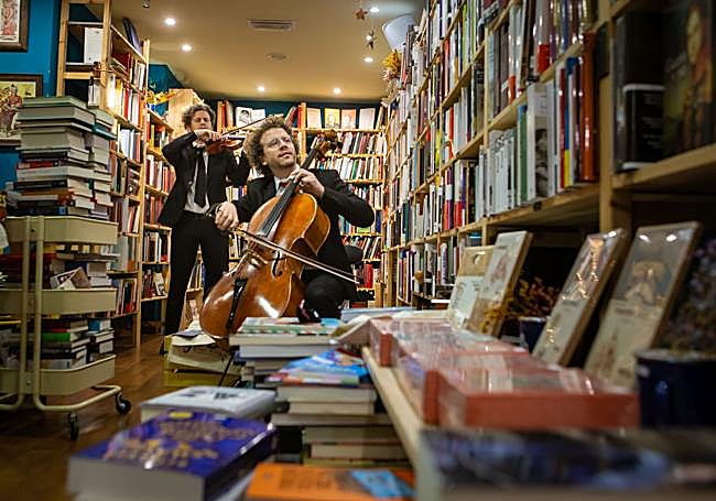 Música de cámara entre los libros de El tiempo perdido, en la calle Puentezuelas.