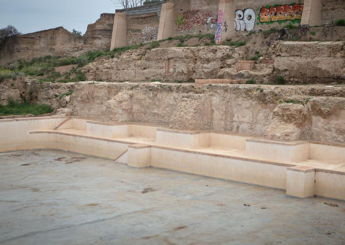 Imagen secundaria 1 - Primera fase de restauración del Albercón de Cartuja. 