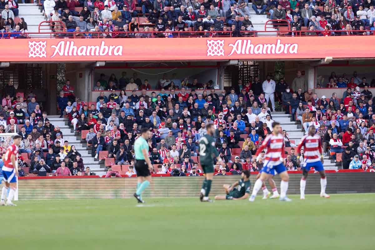 Encuéntrate en Los Cármenes durante el Granada-Almería