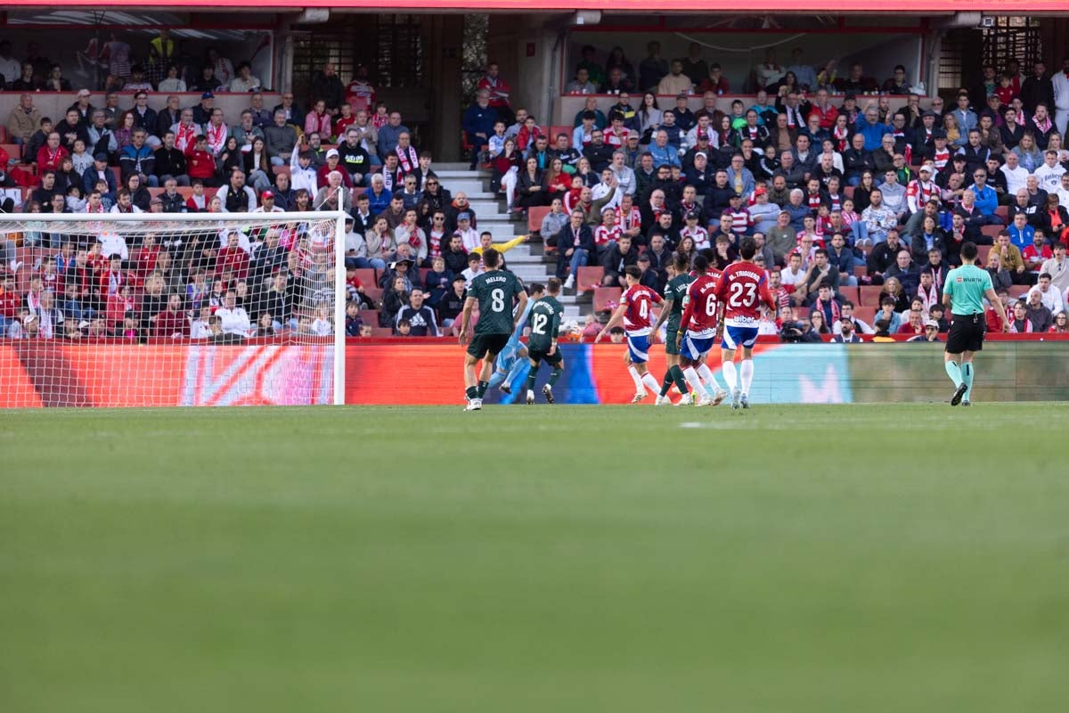 Encuéntrate en Los Cármenes durante el Granada-Almería