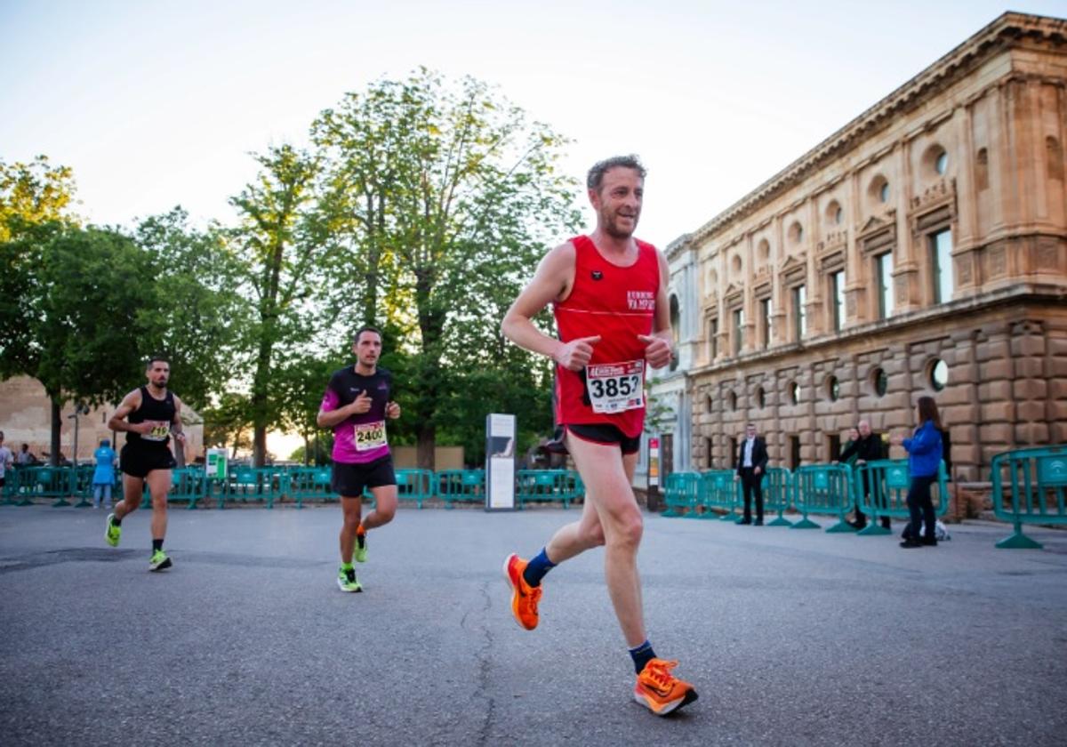 La media maratón de granada modifica su recorrido en la alhambra por motivos de conservación | ideal
