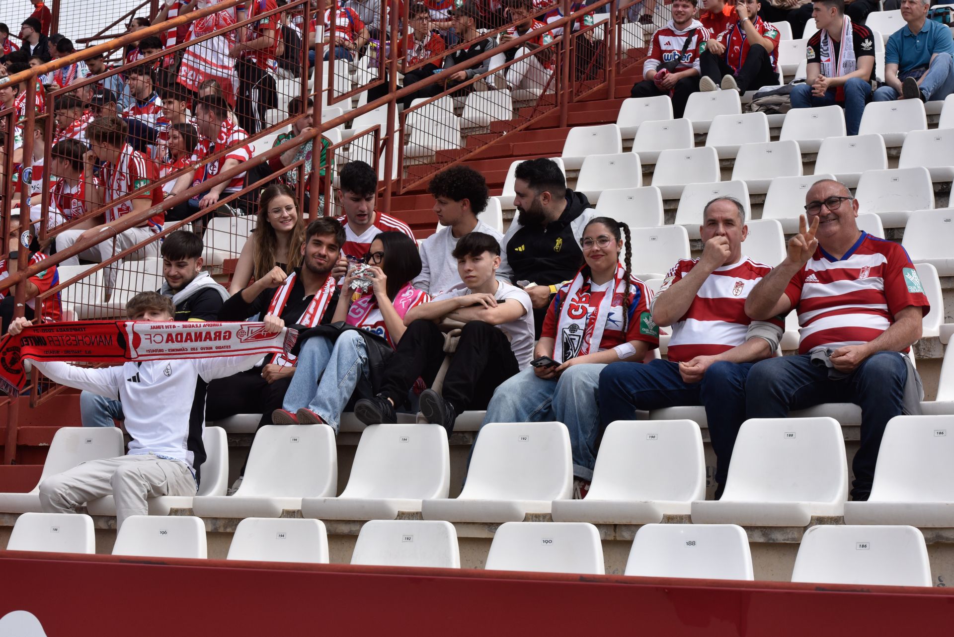 Encuéntrate entre la afición del Granada desplazada a Albacete