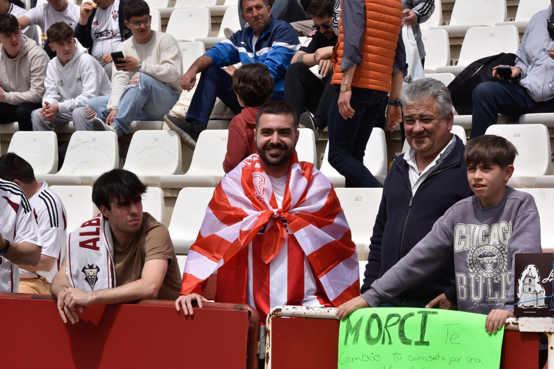 Encuéntrate entre la afición del Granada desplazada a Albacete