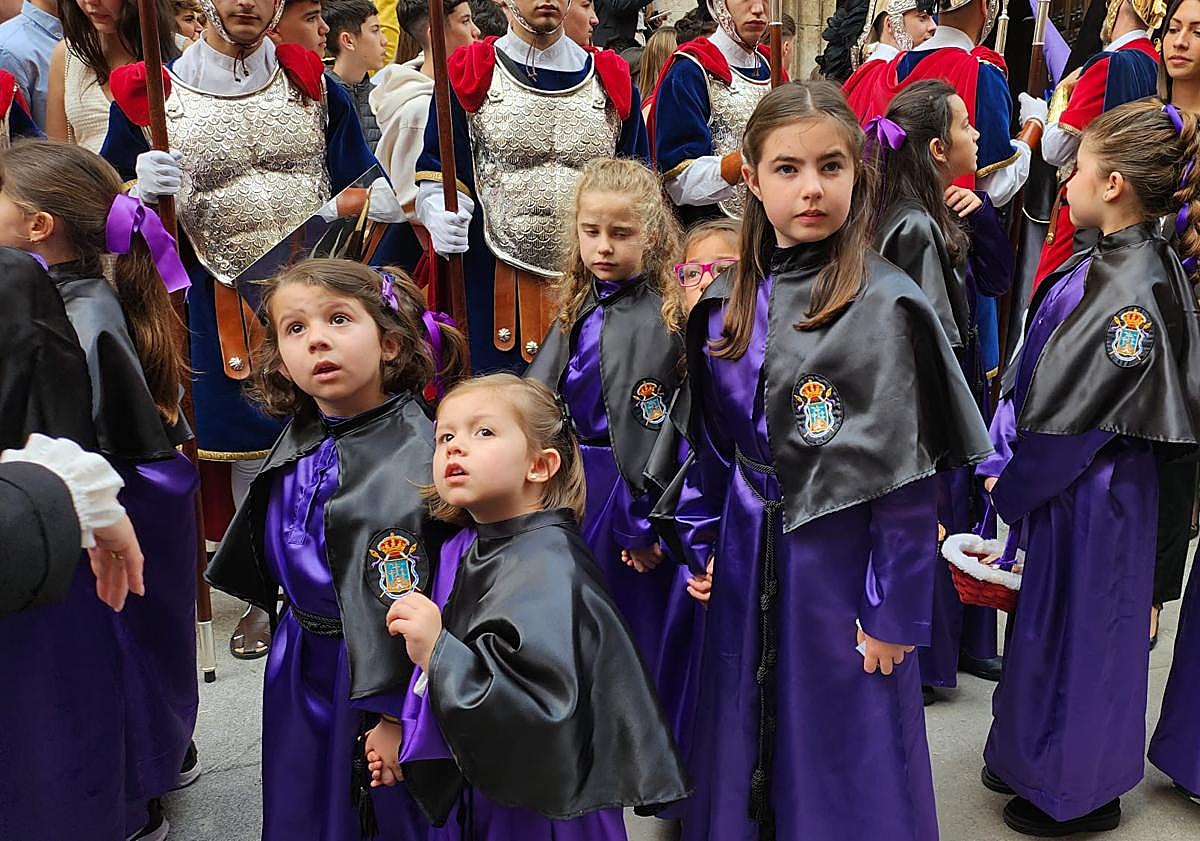 Imagen principal - Oración desde San Ildefonso para un Jaén a rebosar de gente