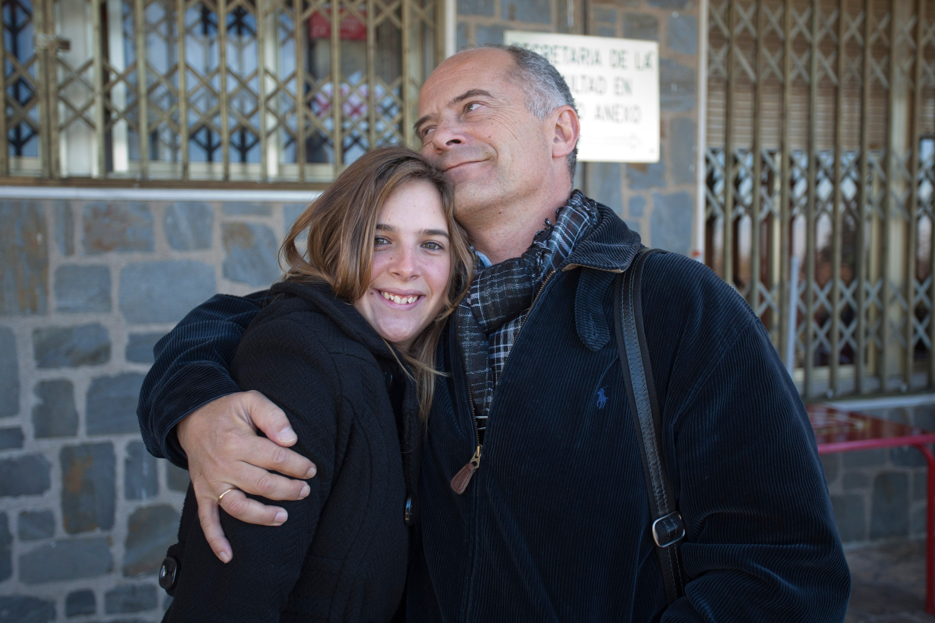 Andrea tomó el testigo de su padre Jesús Ambel e intenta seguir su pasos a la espera de que su hermana acabe la carrera.
