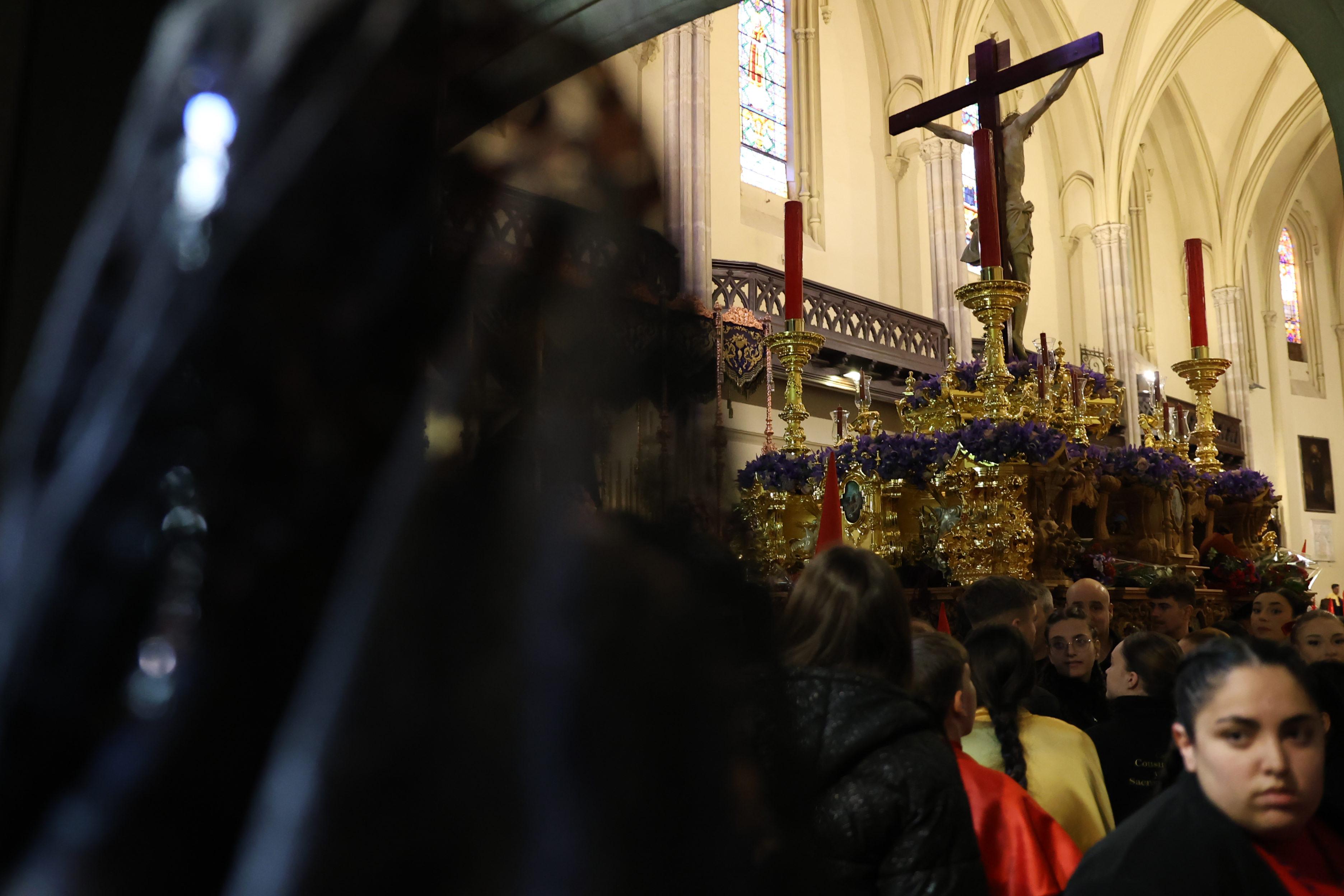 Las imágenes más llamativas y esperadas del Miércoles Santo en Granada