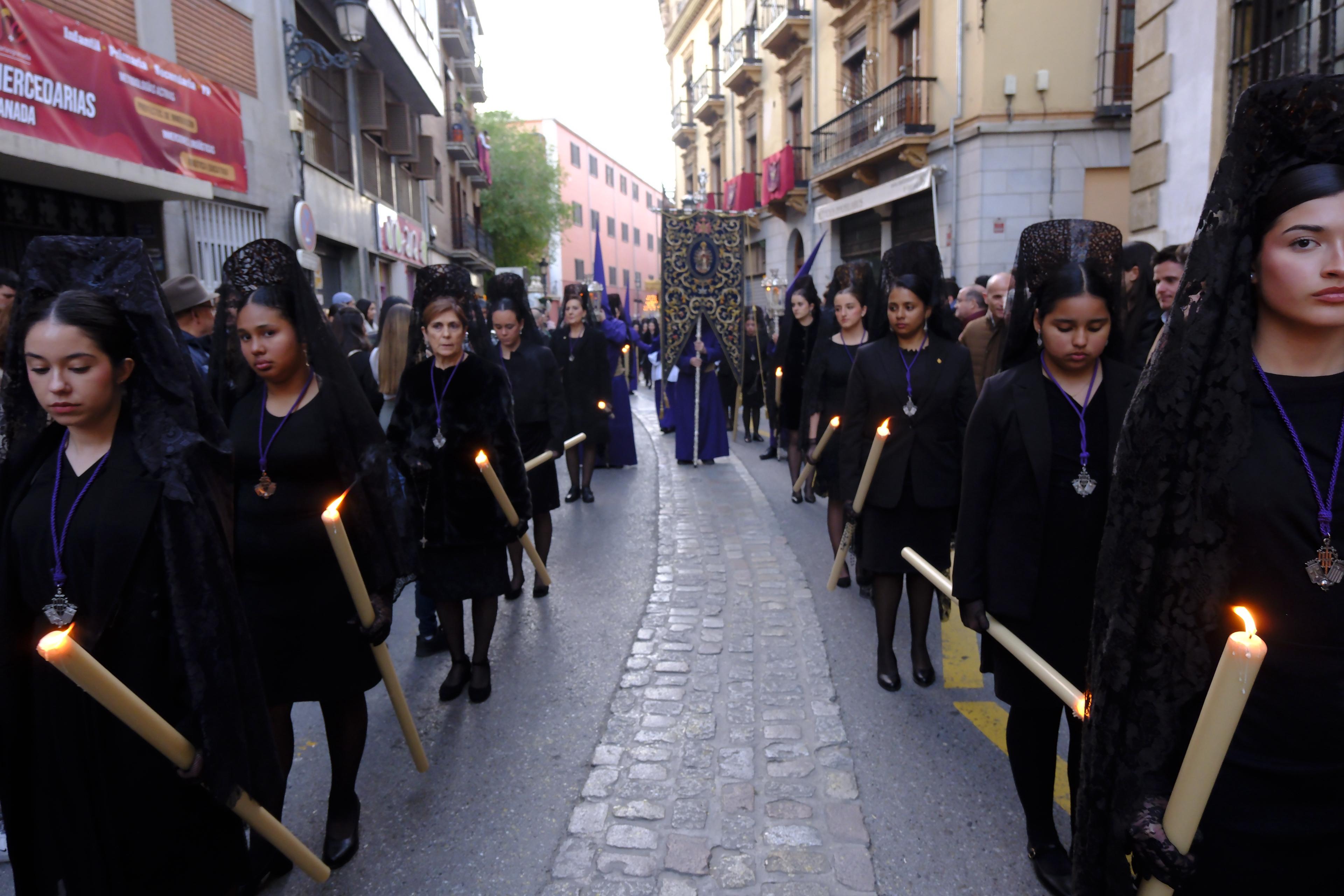 Las imágenes más llamativas y esperadas del Miércoles Santo en Granada