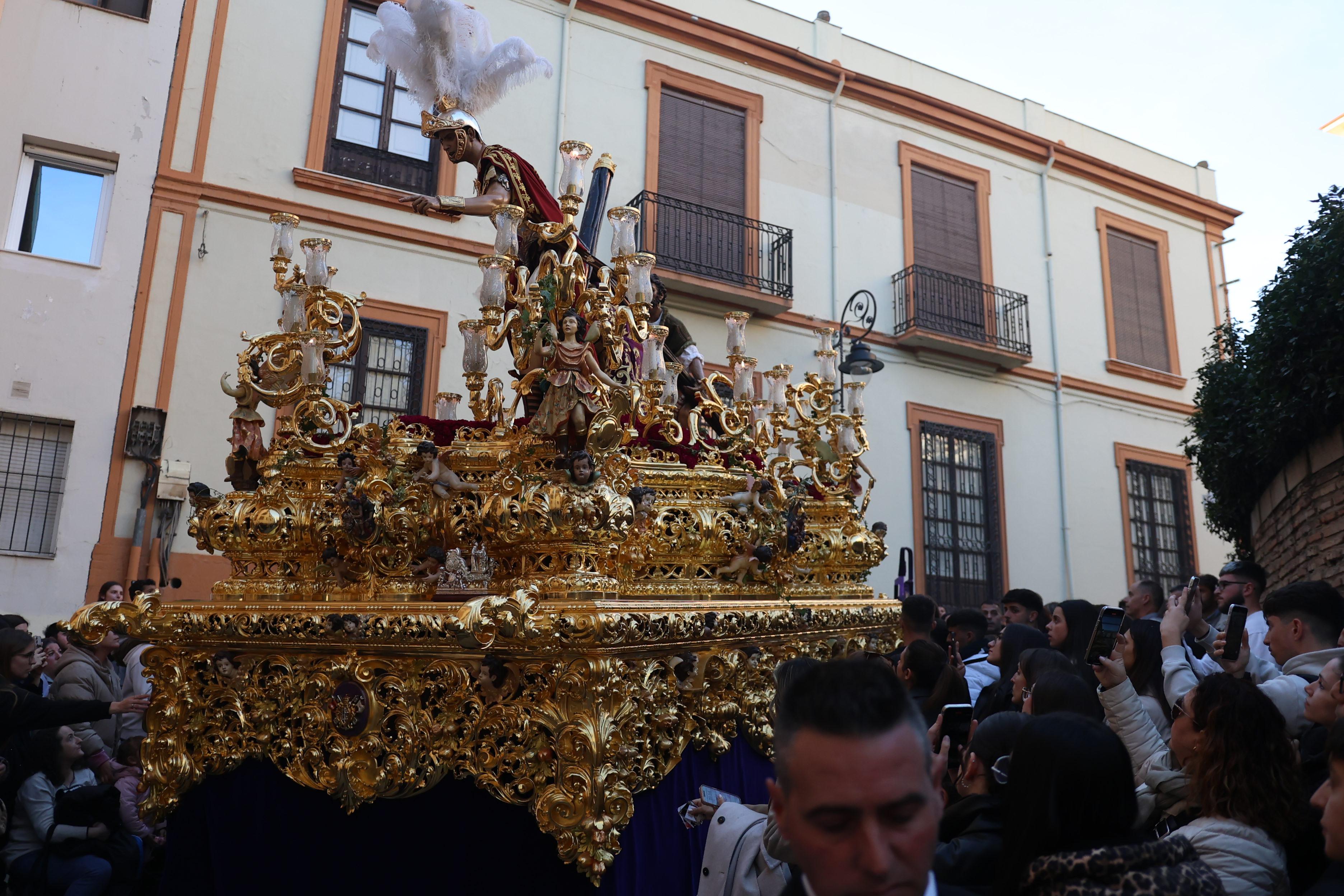 Las imágenes más llamativas y esperadas del Miércoles Santo en Granada