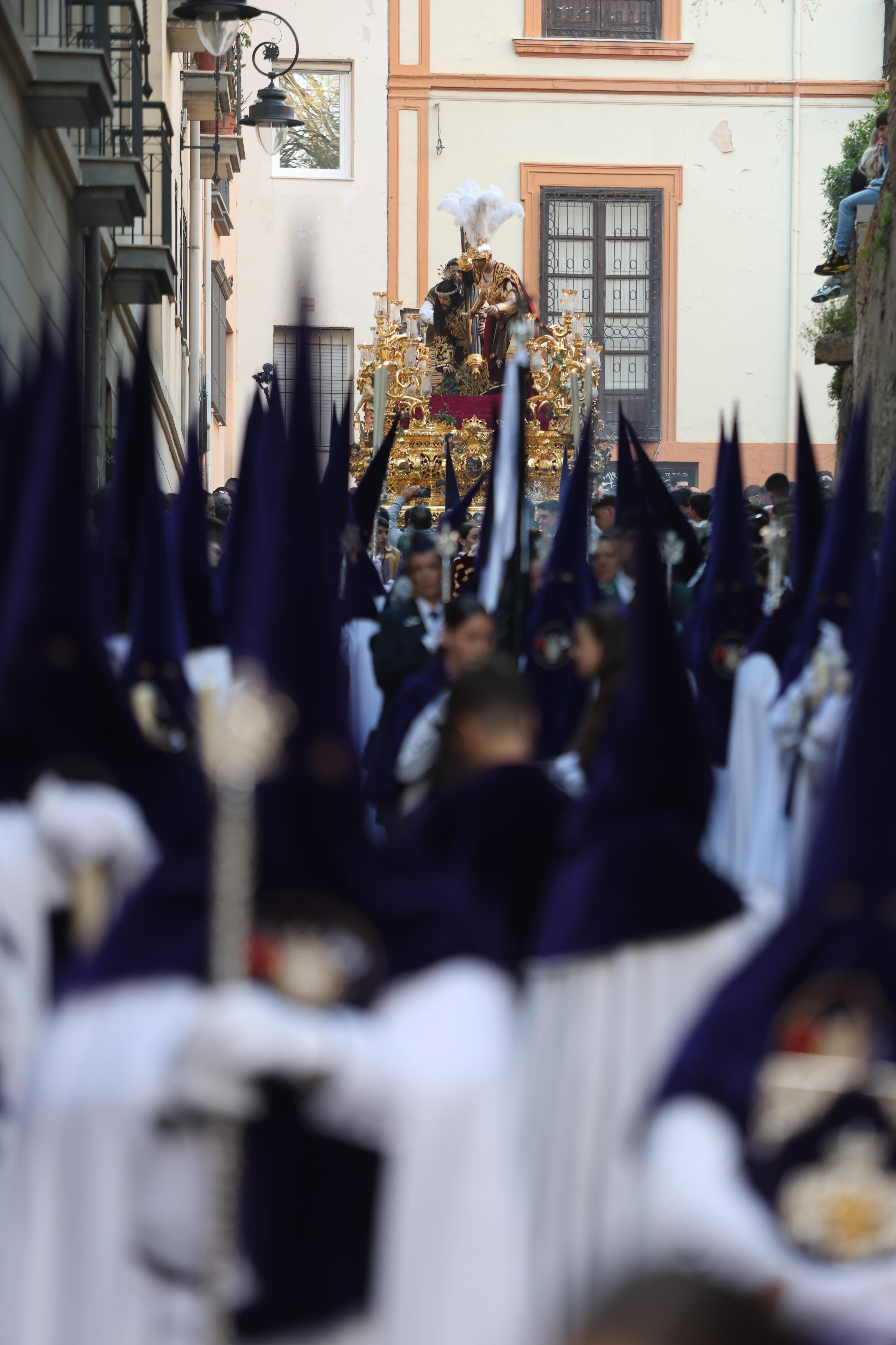 Las imágenes más llamativas y esperadas del Miércoles Santo en Granada