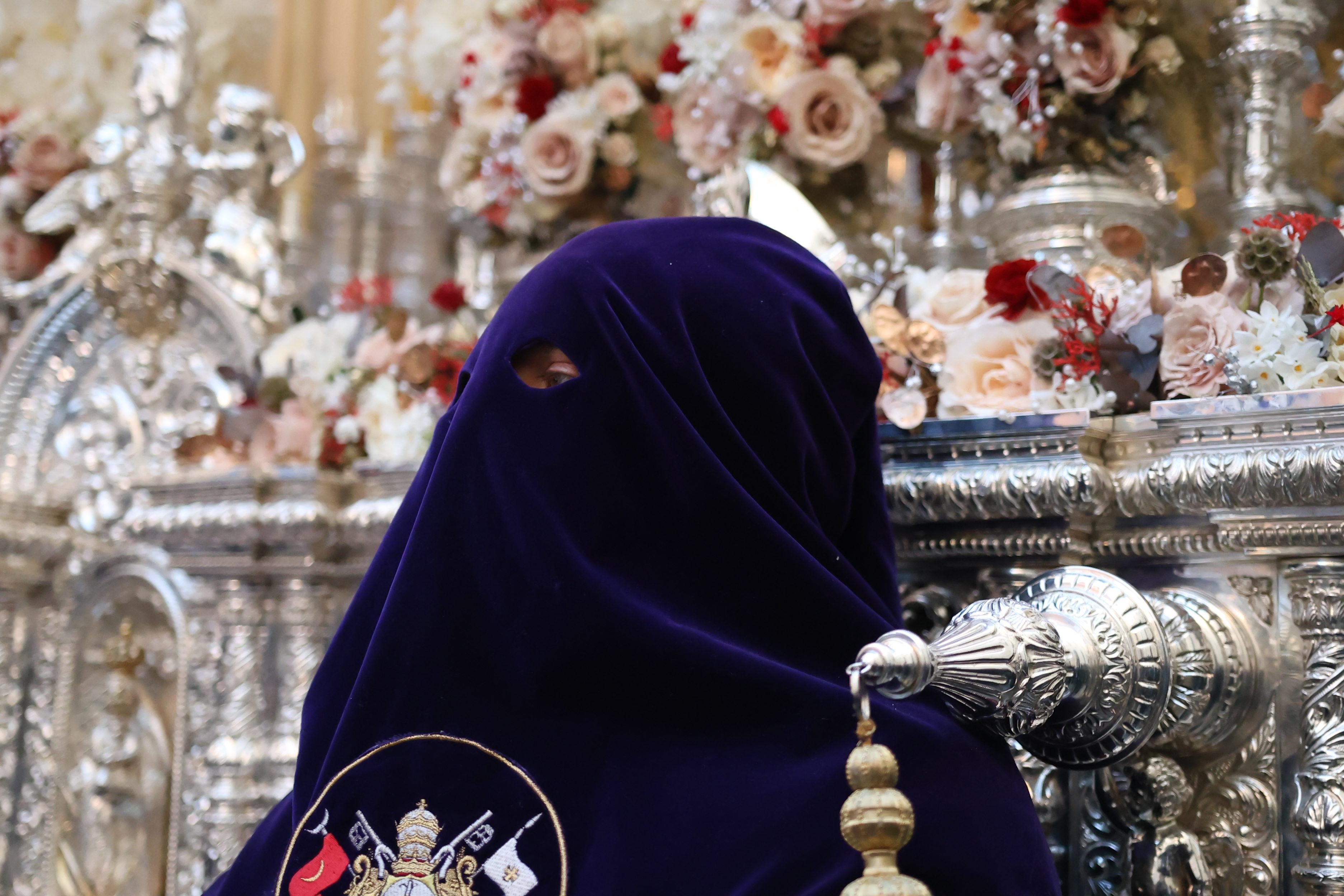 Las imágenes más llamativas y esperadas del Miércoles Santo en Granada