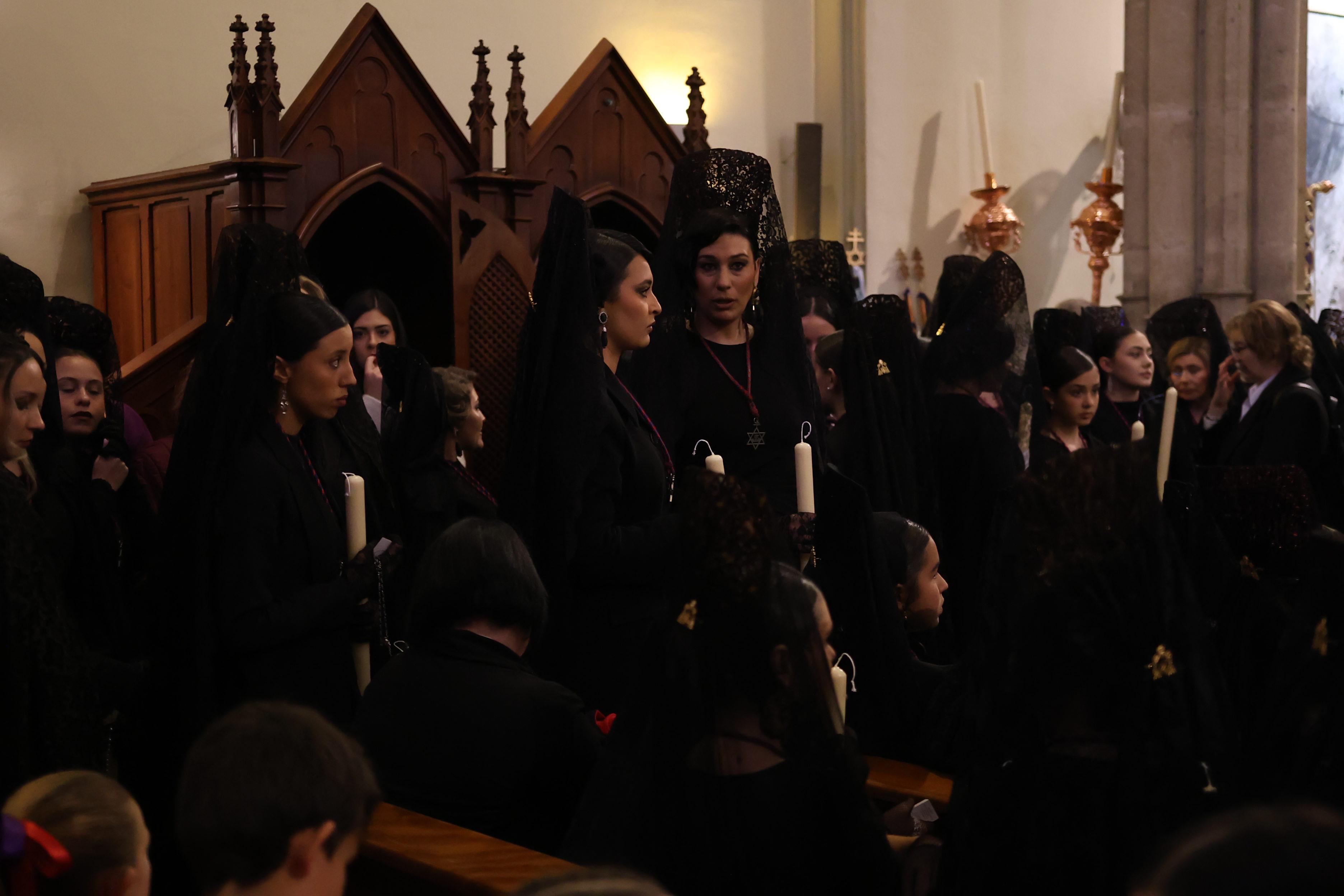 Las imágenes más llamativas y esperadas del Miércoles Santo en Granada