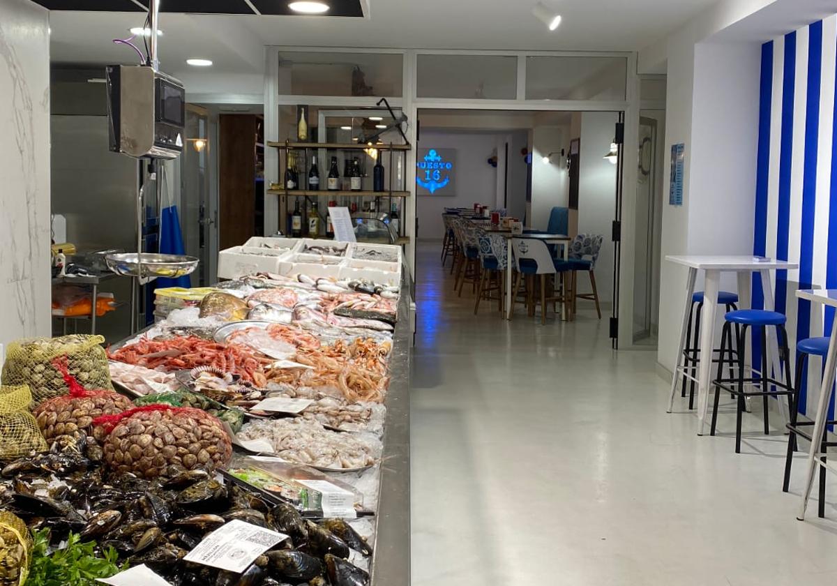 Entras a una pescadería y detrás hay un restaurante con «el mejor marisco fresco» de Granada