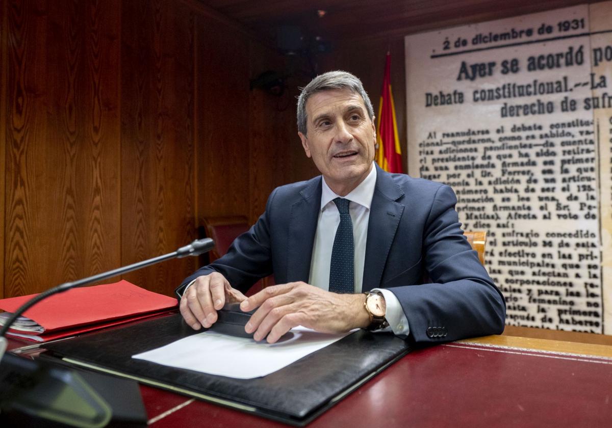 El gobierno pide a andalucía que «rectifique» como hizo madrid con la financiación del transporte | ideal