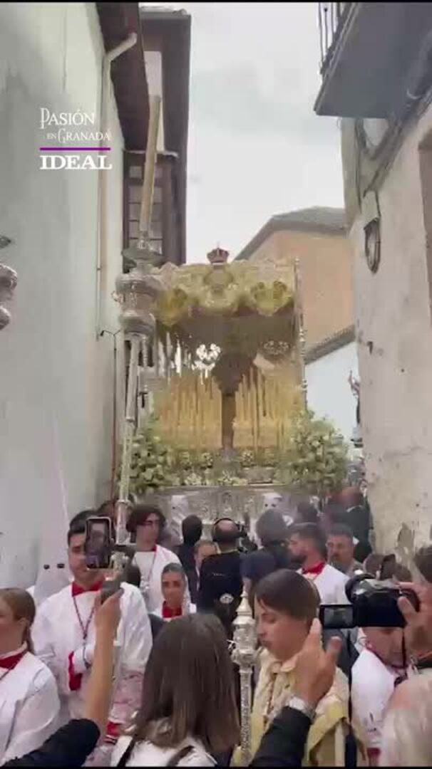 Así se vive el paso más complicado de la Semana Santa en España: la Aurora en Grifos de San José