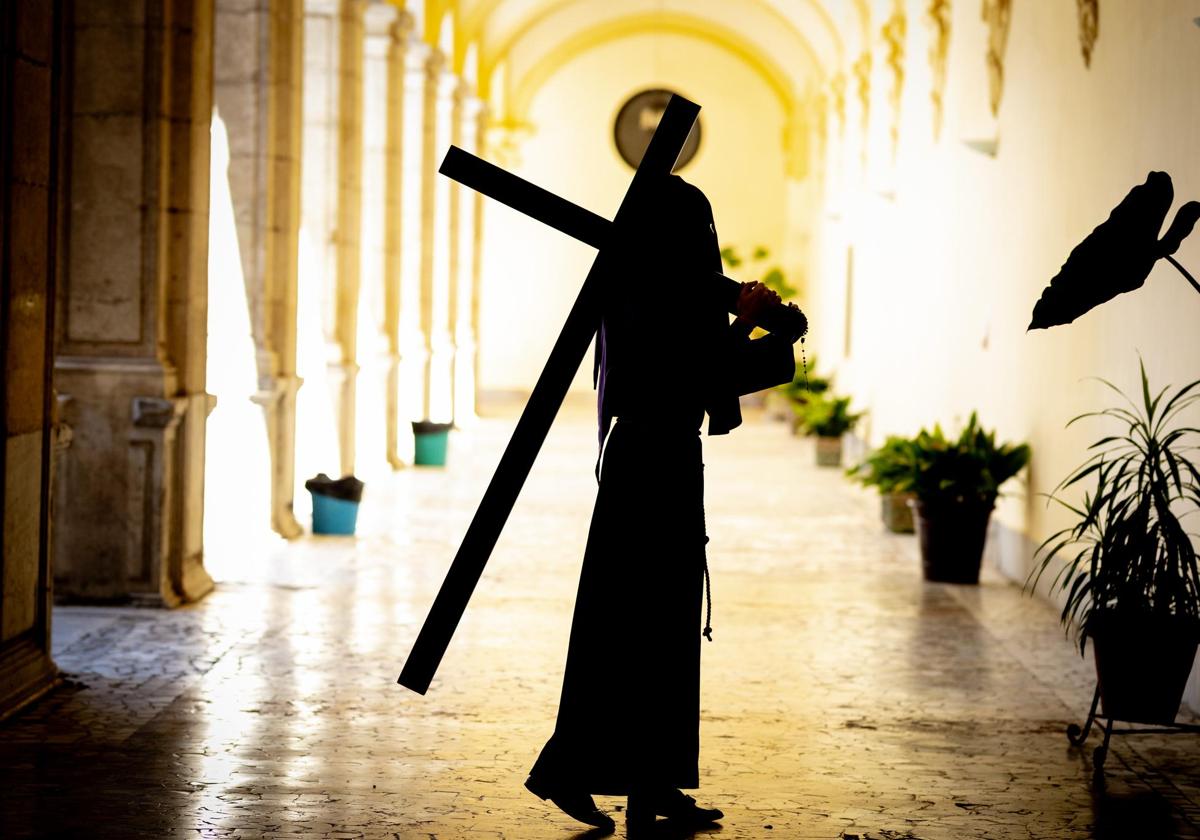 Las imágenes de la procesión de la Soledad y el rezo del Campo del Príncipe | Ideal