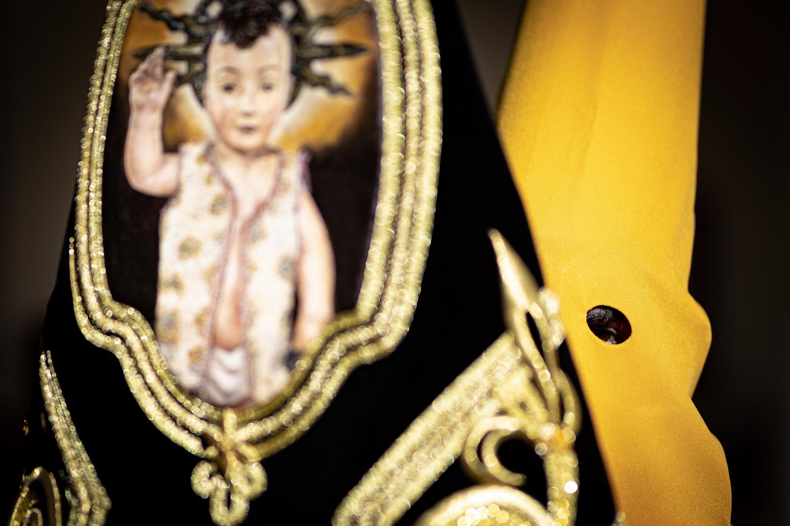 Así se visten las Chías, personajes únicos de la Semana Santa granadina