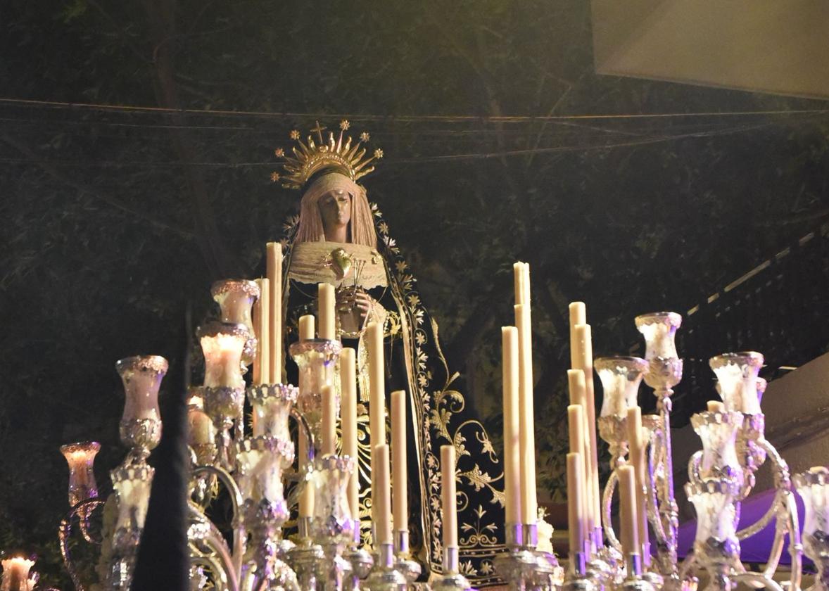 La belleza del cante hecho oración a la Soledad