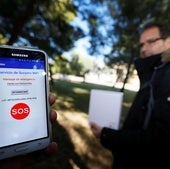 Un teléfono móvil muestra una aplicación pensada para localizar terminales en caso de desaparición.